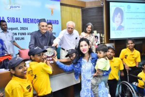 22nd NSA awardee- Ms Alina Alam, Founder CEO of Mitti Social Initiative Foundation, Hyderabad, received the XXII Nina Sibal award from Dr Karan Singh and Mr Kapil Sibal.